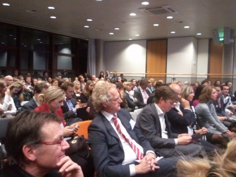 Volle zaal bij de plenaire afsluiting