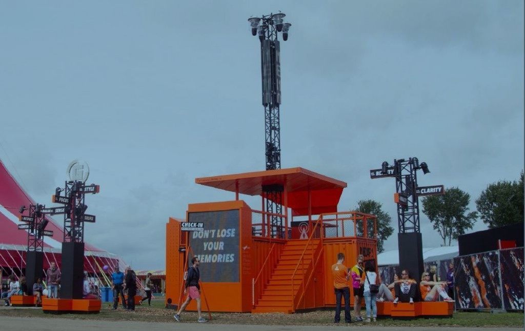 Op Lowlands? Pik dan meteen een sollicitatie mee