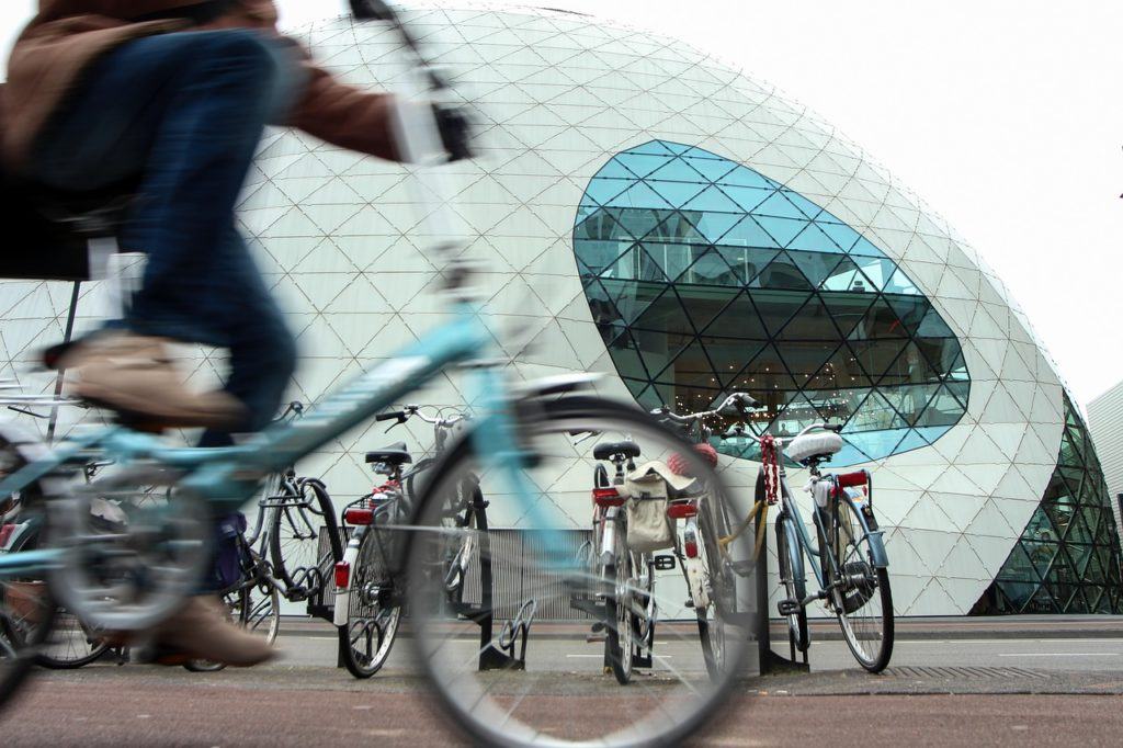 Zo dynamisch is de Nederlandse arbeidsmarkt! (in 8 verrassende cijfers)