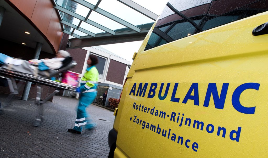 In Rotterdam kun je nu ook een sollicitatiegesprek krijgen in… een ambulance