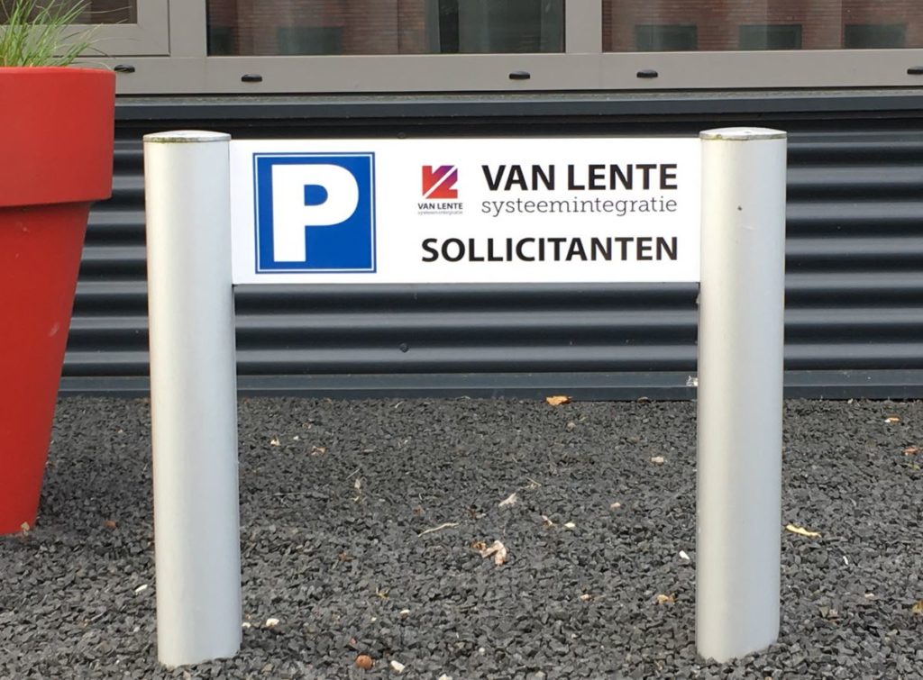 Zo schudden 2 parkeerplaatsen voor sollicitanten een hele organisatie wakker