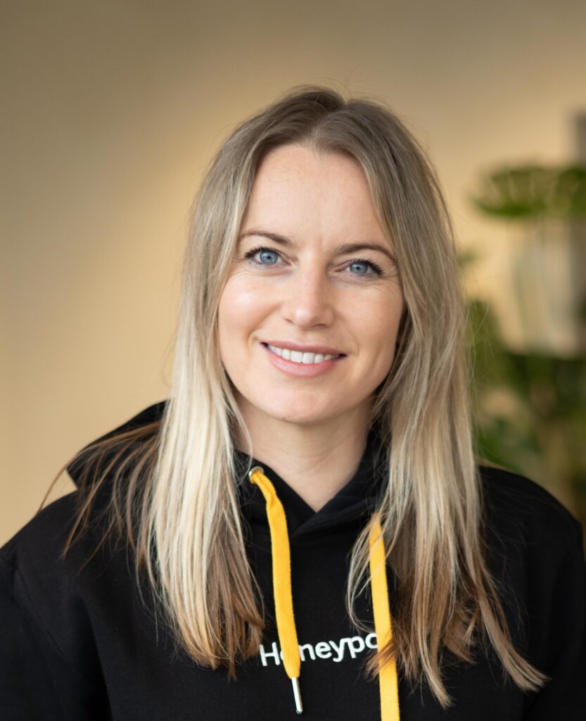 Lauren Jeffrey: Countrymanager Honeypot