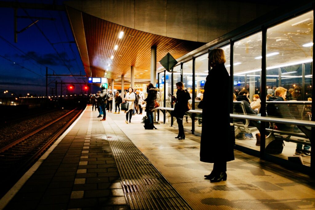 Feel Good Friday: Gratis treintickets voor werkzoekenden (in België)