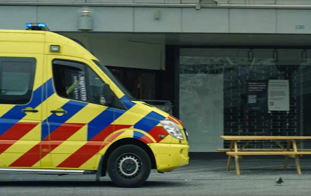 Gaat deze zelfrijdende ambulance het personeelstekort in de zorg oplossen?