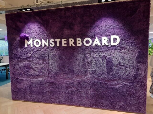 de knuffelmuur van monsterboard