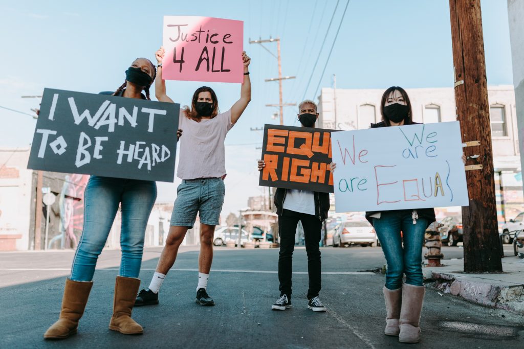 Zowel jong als oud ervaren discriminatie op de arbeidsmarkt, ook gewicht vaak als reden genoemd