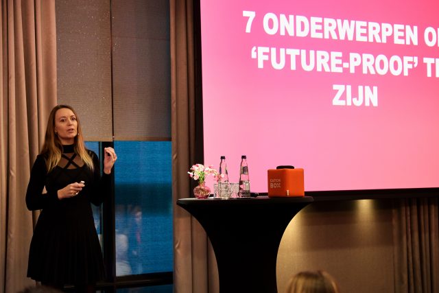 Je mag als werkgever best je ambitie laten zien in je employer branding. Maar zorg altijd wel dat je bij de waarheid in de buurt blijft, stelt people & culture strategist Eveliese Luiting. 'Je moet als recruiter op zoek naar mensen die voor jou kíezen. En daarin moet je zo expliciet mogelijk zijn.'