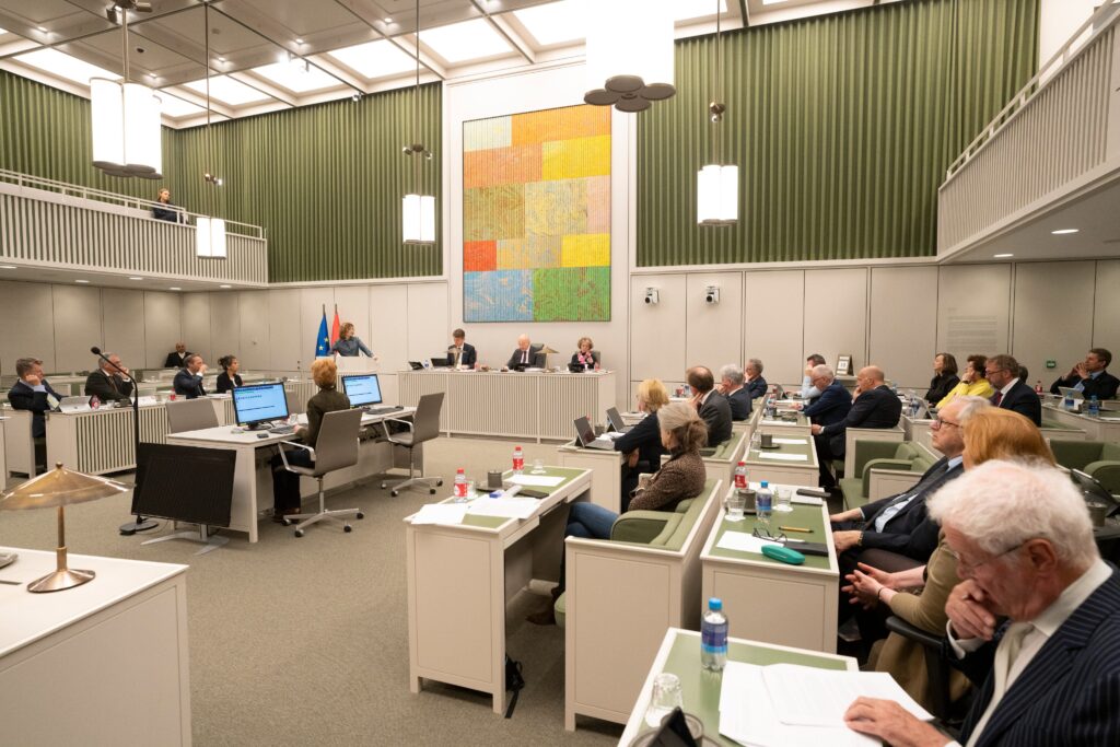 BREAKING: Eerste Kamer blokkeert Wet Toezicht Gelijke Kansen werving en selectie