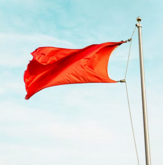 Werving en selectie is een werkterrein vol misvattingen. In een nieuw boek zet Equalture-CEO Charlotte Melkert 4 rode vlaggen op een rij.