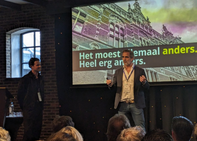 Over detachering gaat de grap dat 'professionals weten dat ze genaaid worden, maar eigenlijk nooit hoeveel.' Bij Rockstars IT geven ze hun gedetacheerden daarom inzicht in álle tarieven. 'Want gaat het goed met de artiest, dan gaat het ook goed met de manager.'