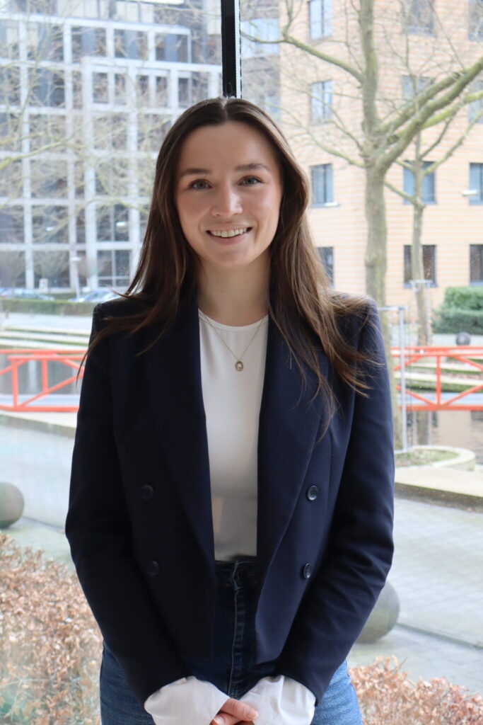 Nina Loeve: Recruitment specialist Timetohire