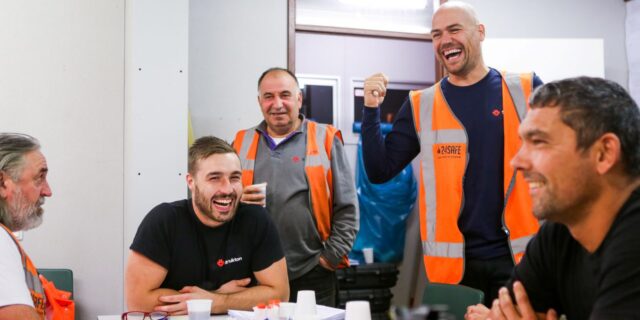 Recruitment Marketeers en Timetohire werken steeds intensiever samen. Een fusie is het niet, en dus ook (nog) geen huwelijk. 'Maar het is wel meer dan een kwarrel', zeggen ondernemers Remko Booghmans en Edwin de Jonge eensgezind.