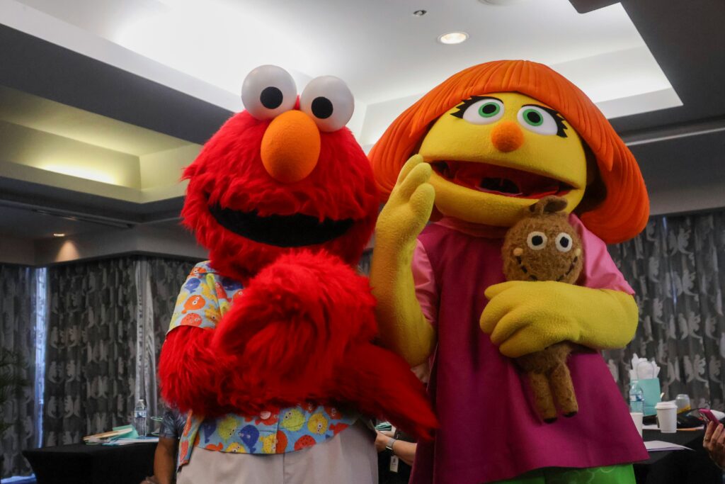 Wat het vermeende ontslag van Elmo in een paar dagen allemaal teweegbracht…