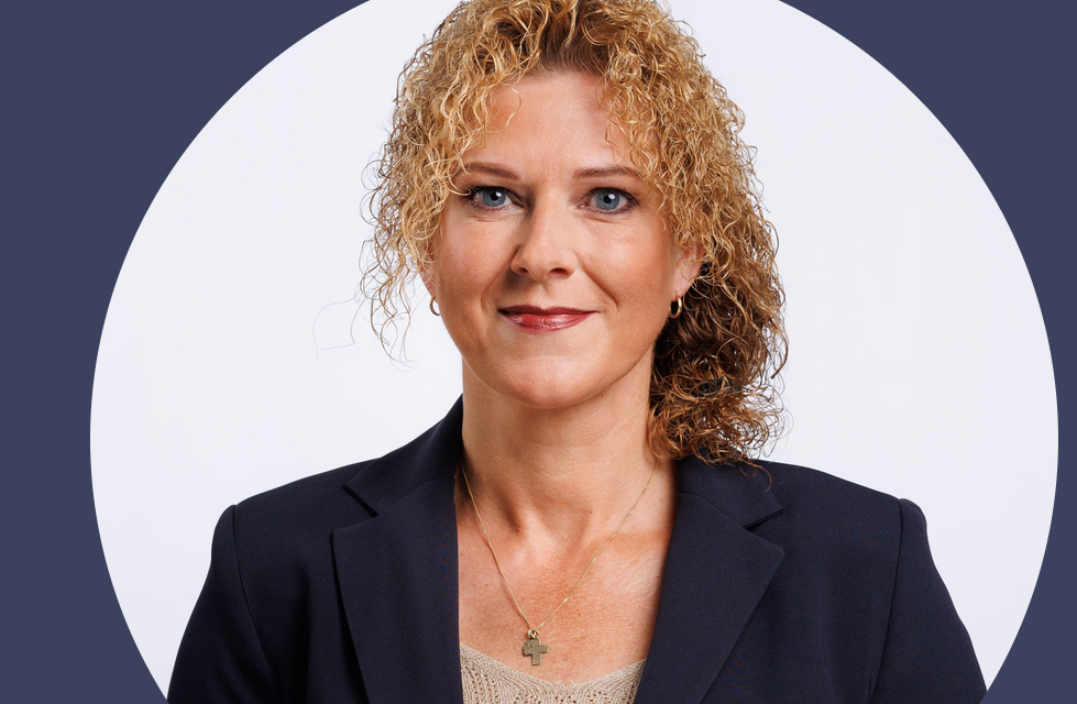 Inge van Dijk (CDA): ‘Moet er wel tot ’s avonds 12 uur gemaild en gebeld worden?’