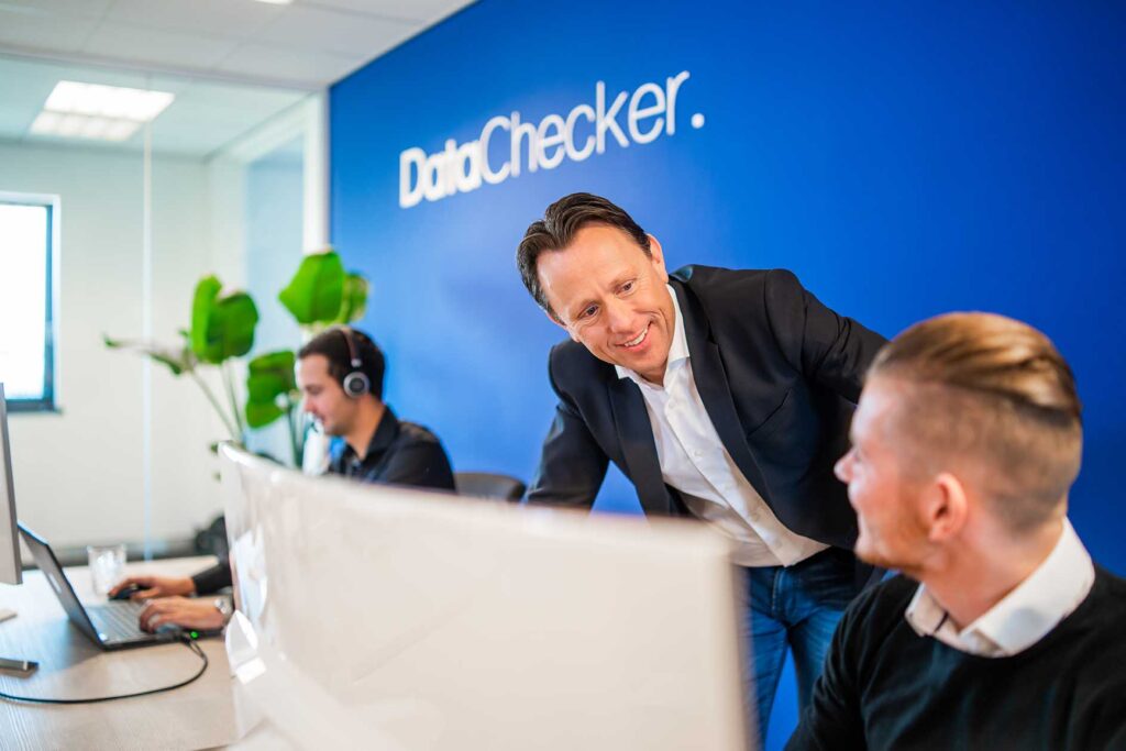 DataChecker gaat wereldwijd onboarding-technologie leveren aan Adecco Group