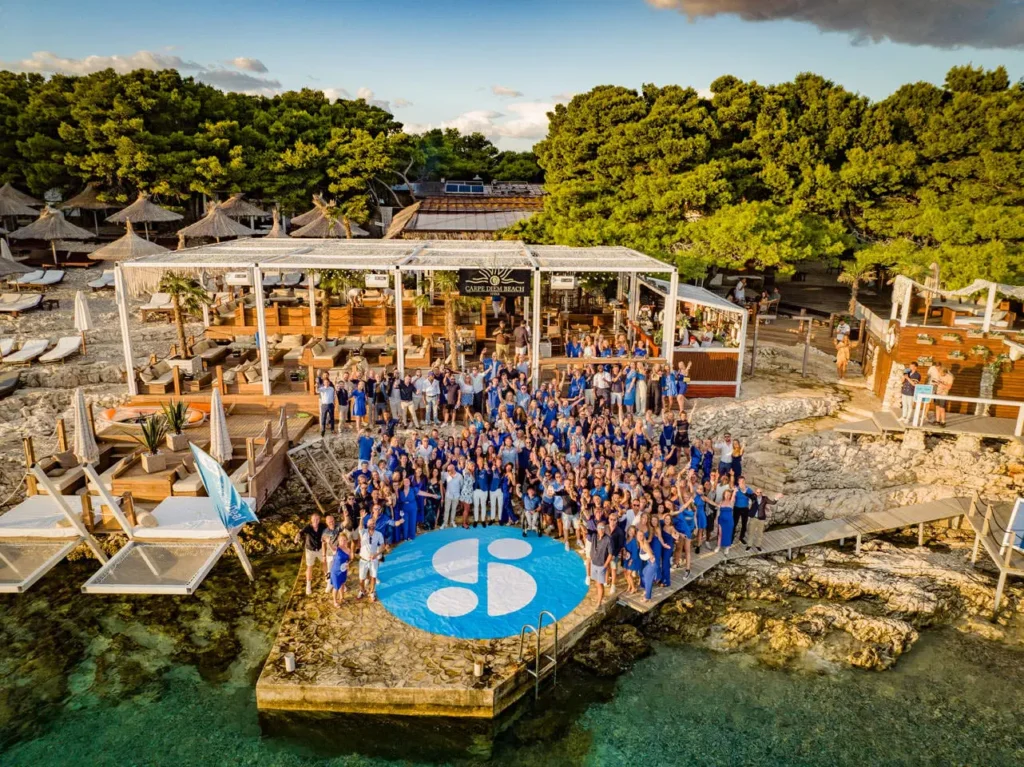 Deze 3 bedrijven weten hoe het is om op te vallen in een krappe arbeidsmarkt