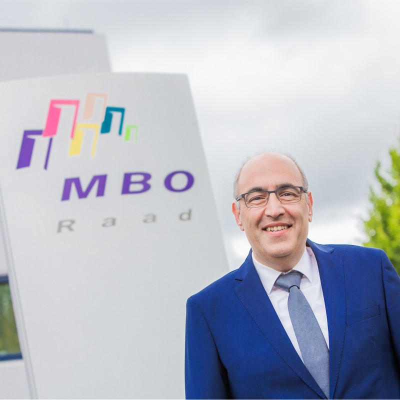 Adnan Tekin (MBO Raad) over A.I., jongeren en de arbeidsmarkt: ‘We zitten in een gezamenlijke zoektocht’